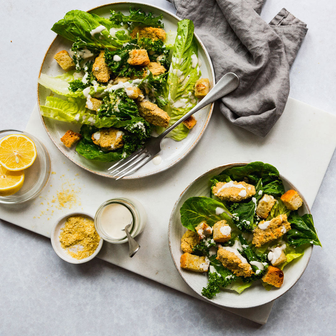 Crispy Herbed Chicken Caesar Salad – Deliciou