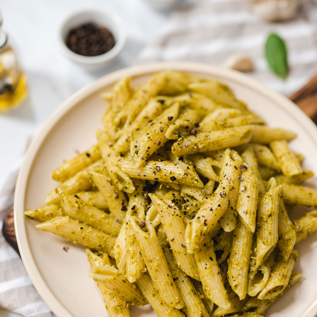 Cheesy Pesto Pasta – Deliciou